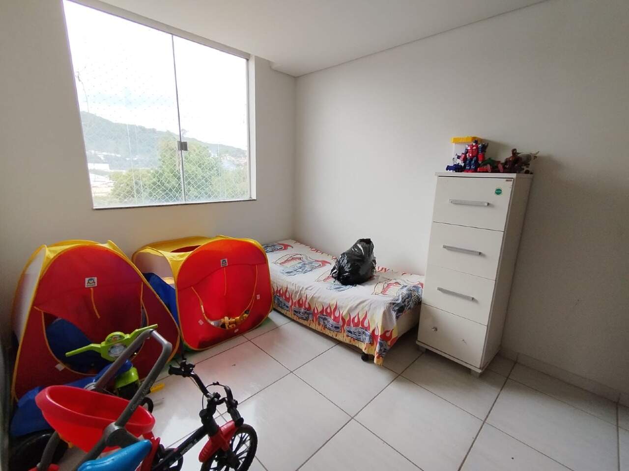 Apartamento para aluguel no Várzea da Olaria: 