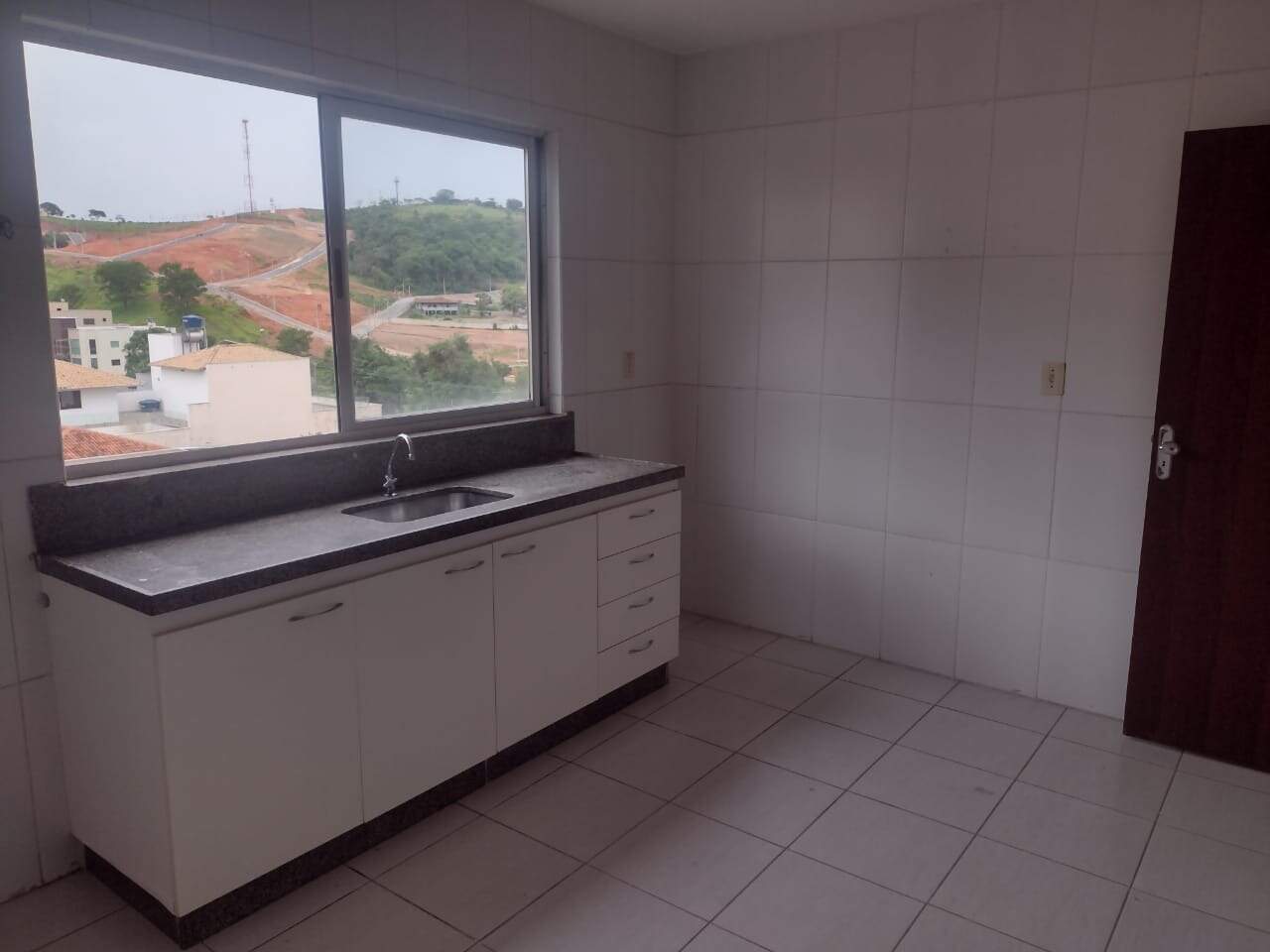 Apartamento para aluguel no Residencial Morro do Sol: 