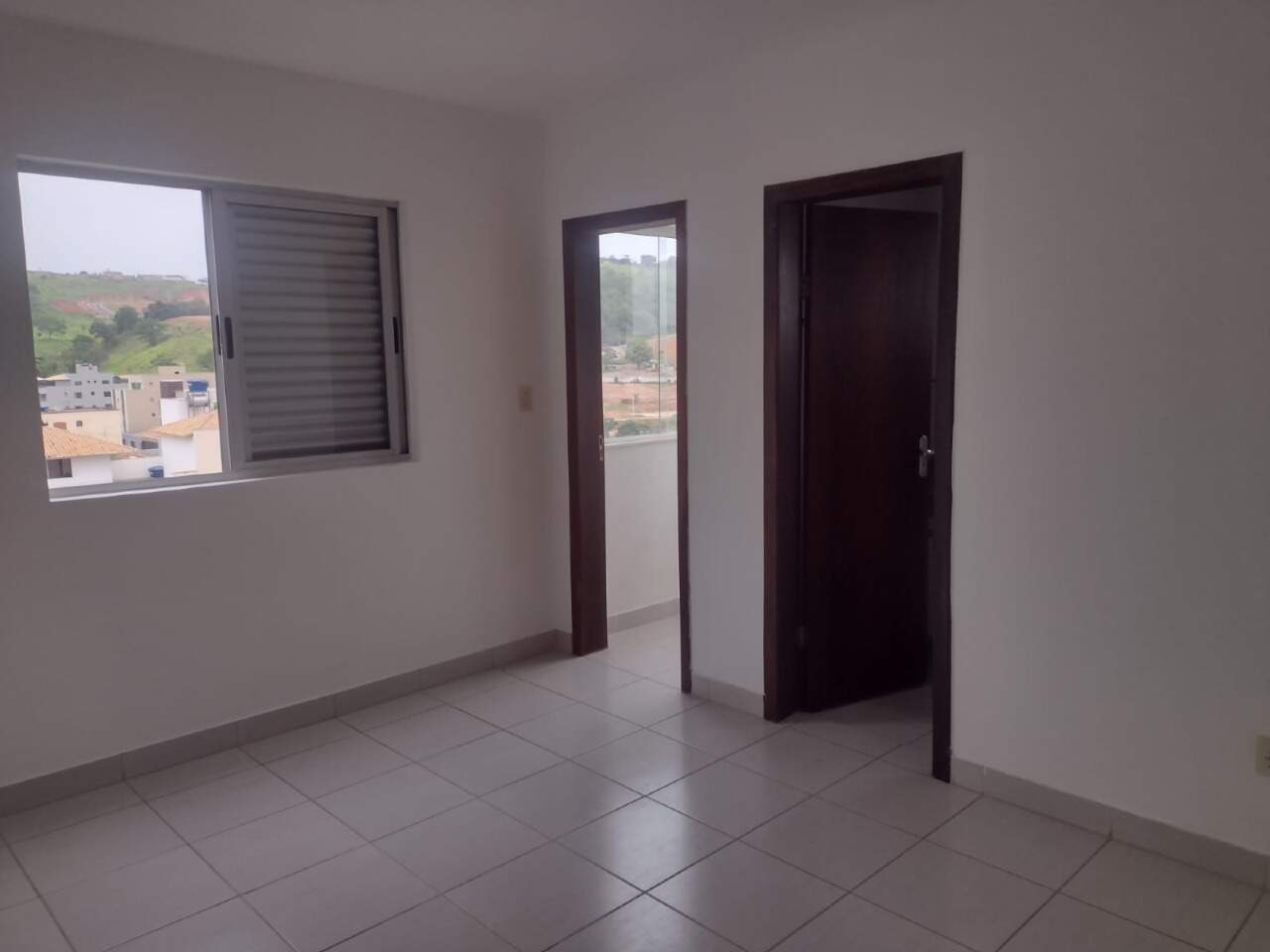 Apartamento para aluguel no Residencial Morro do Sol: 