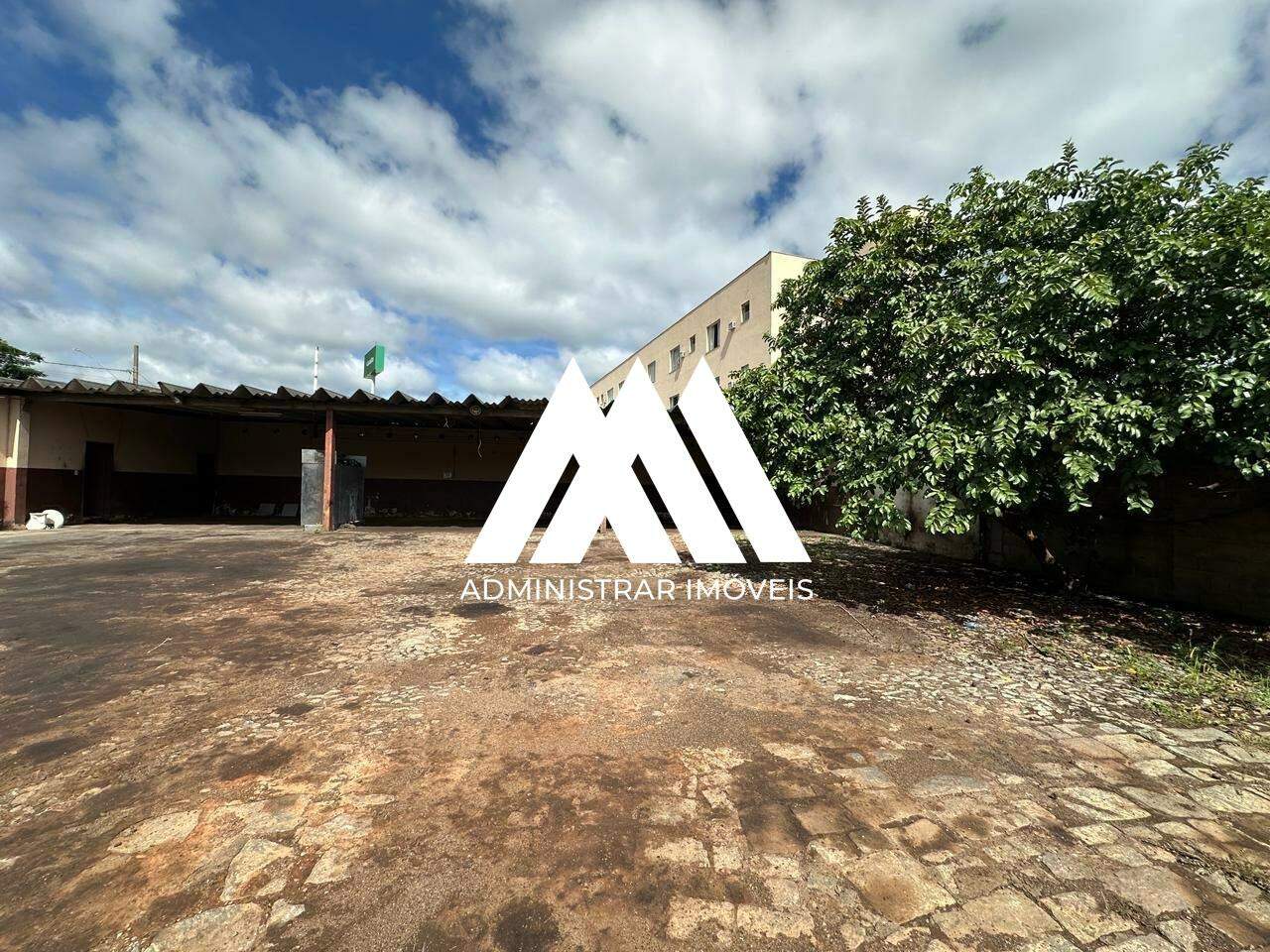 Galpão para aluguel no Centro: 
