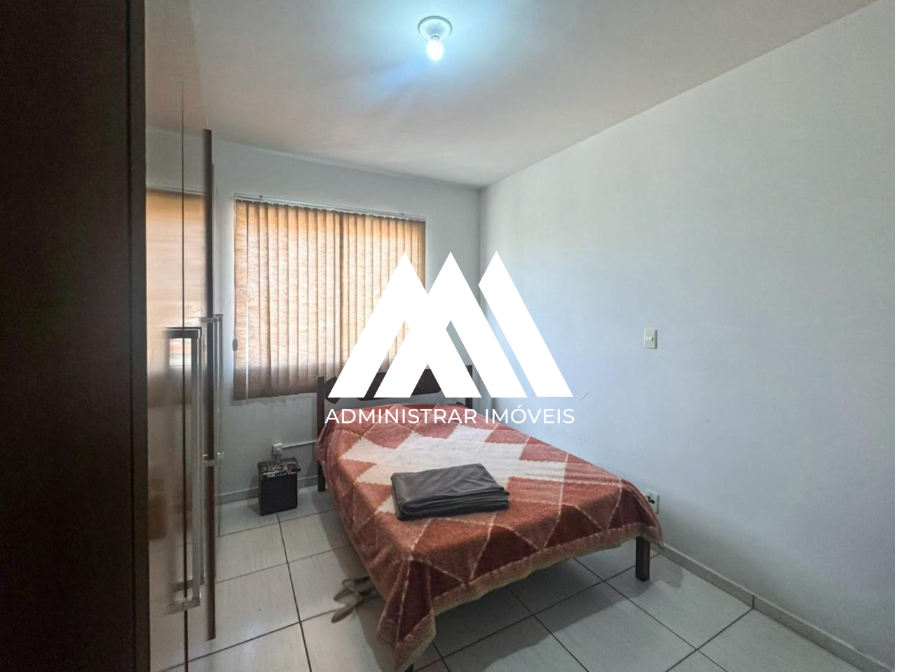 Apartamento à venda no Parque Jardim Santanense: Quarto 01 