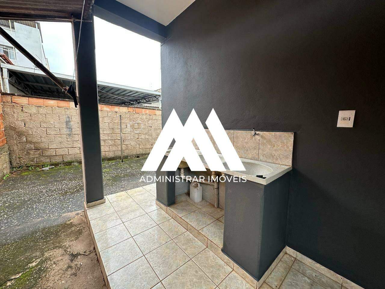 Casa para aluguel no Lourdes: 