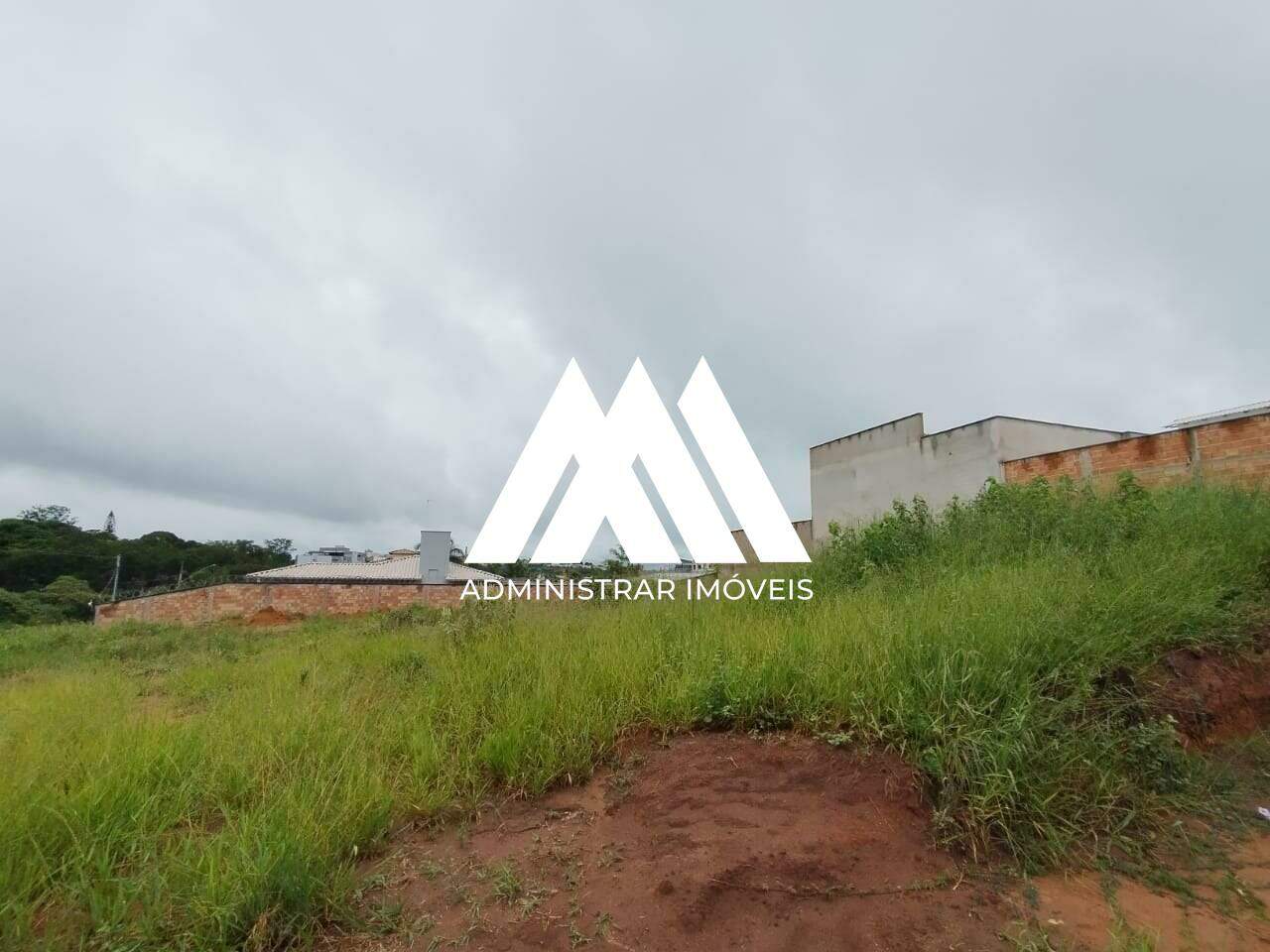 Lotes à venda no Tropical: 