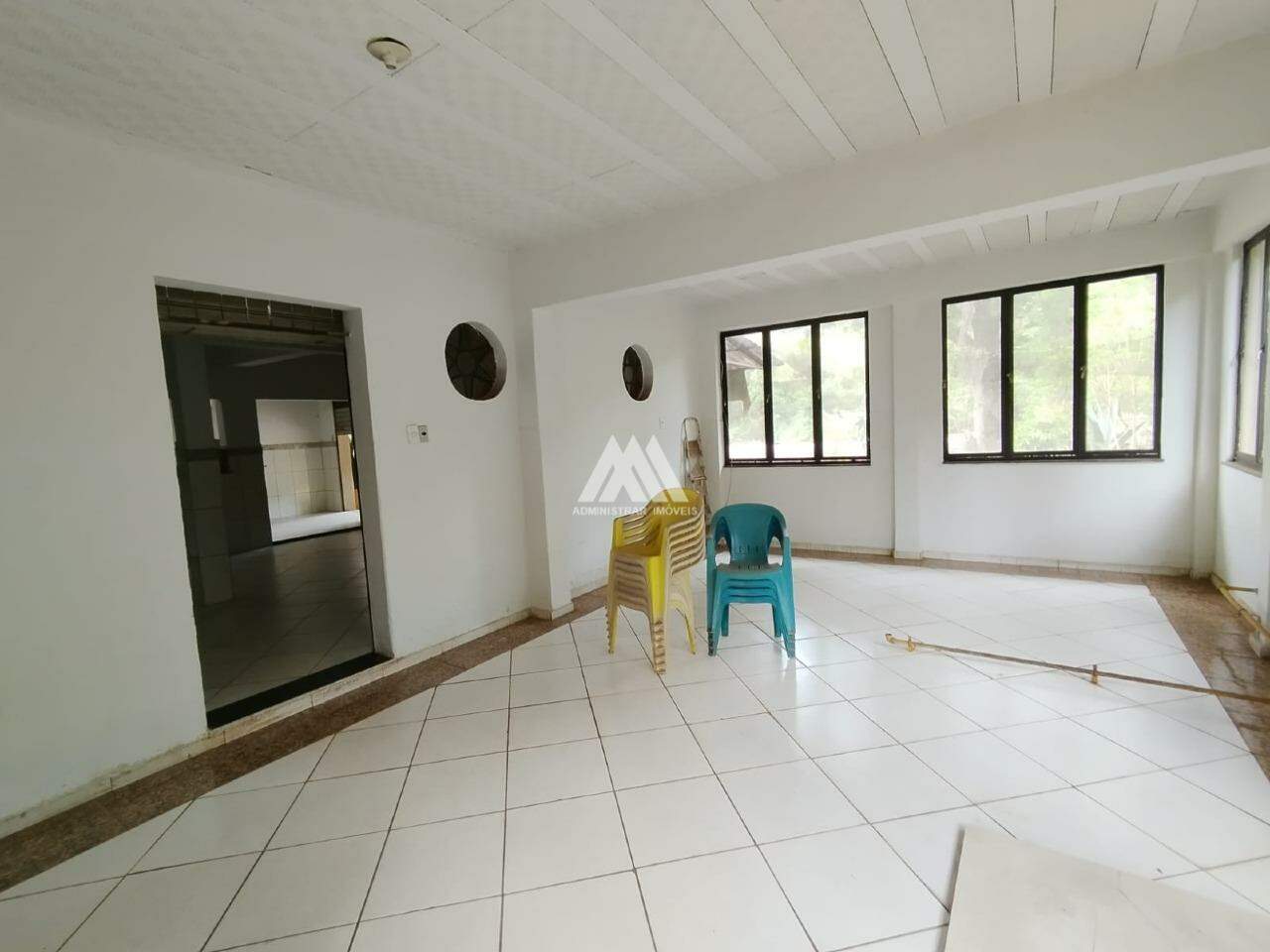 Loja para aluguel no Ponta da Serra: 