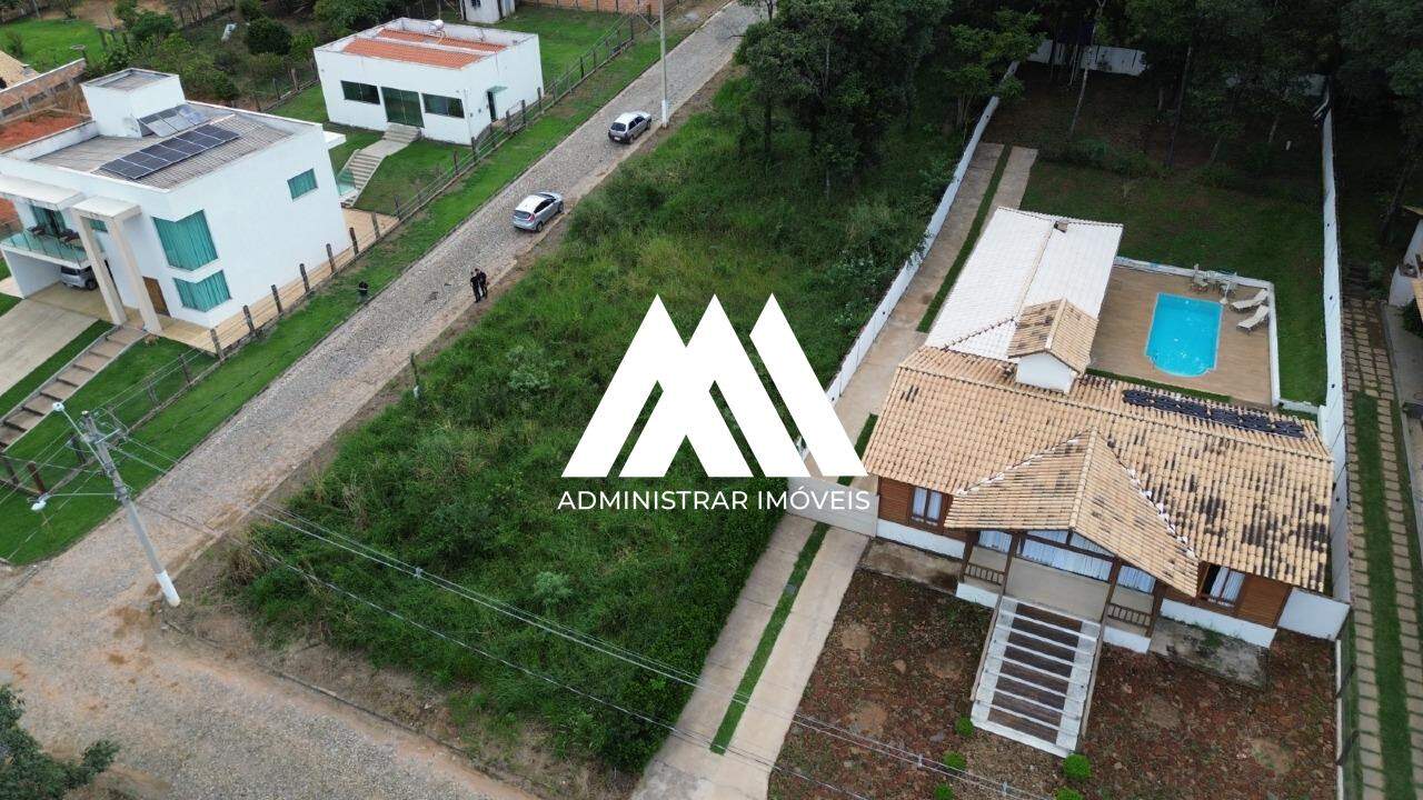 Lote em condomínio à venda no Condomínio Recanto dos Pássaros: 