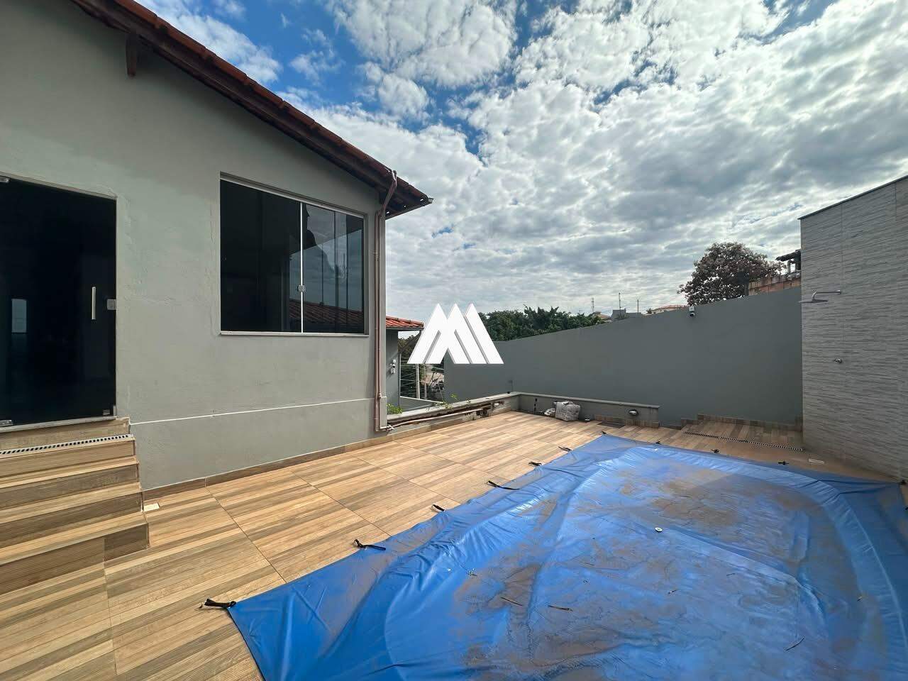 Casa para aluguel no Santanense: 