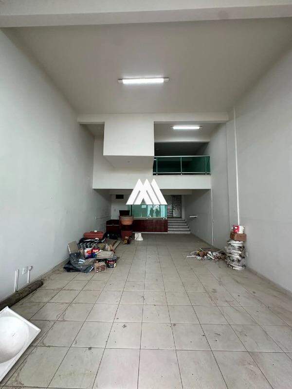 Loja para aluguel no Lourdes: 
