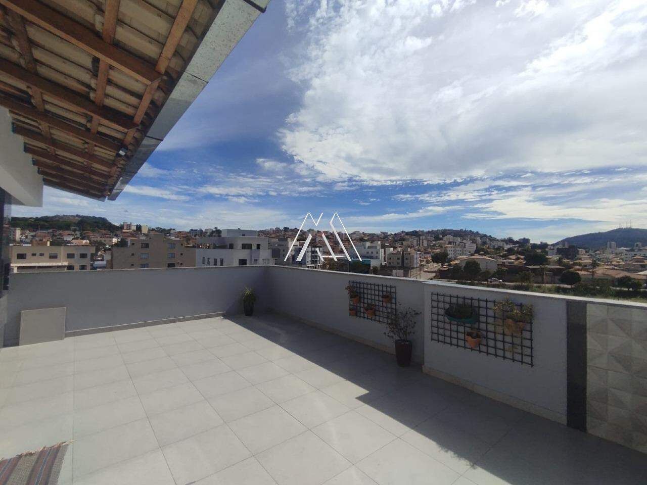 Cobertura à venda no Sion: 