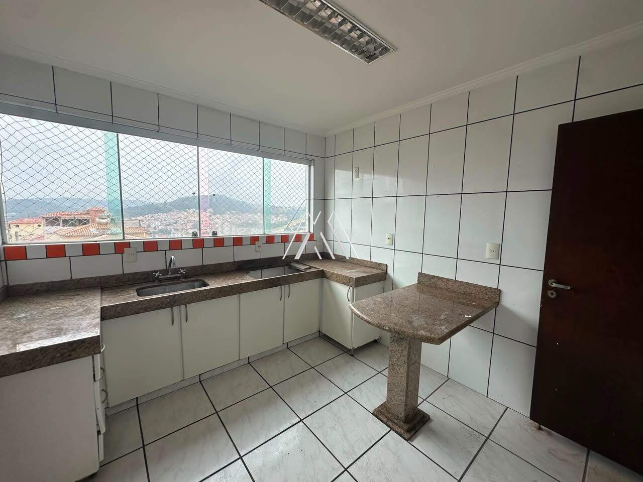 Apartamento para aluguel no Centro: 