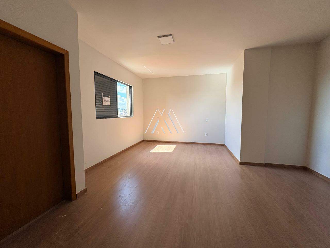 Apartamento para aluguel no Cerqueira Lima: 