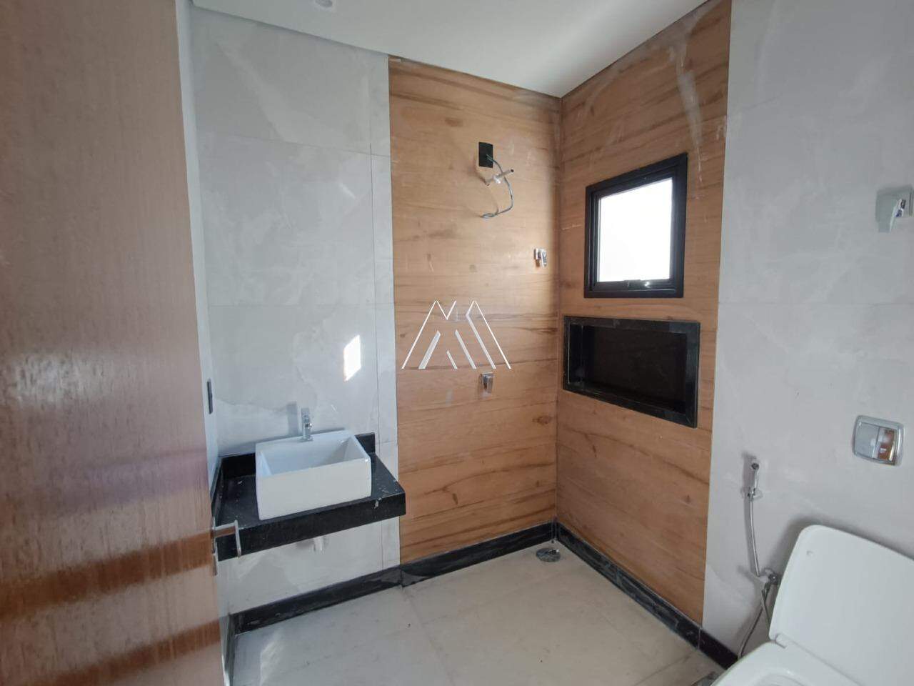 Casa à venda no Residencial Santanense: 