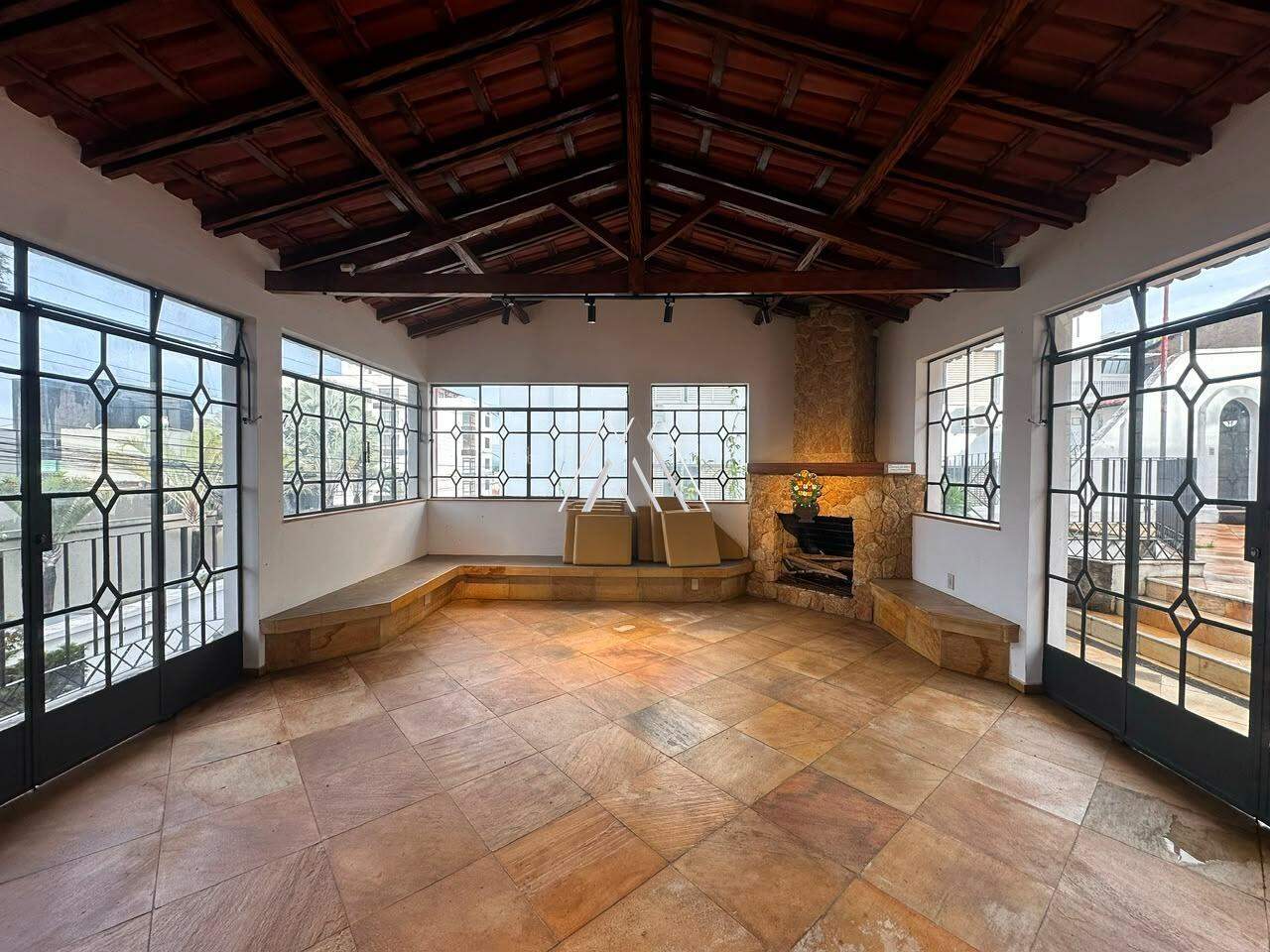 Casa para aluguel no Cerqueira Lima: 