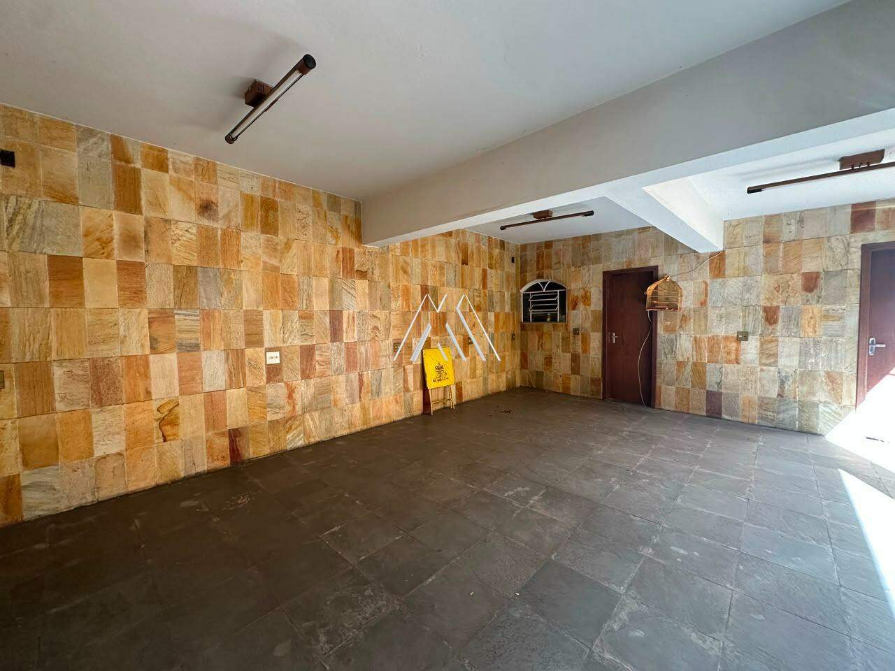 Casa à venda no Centro: 