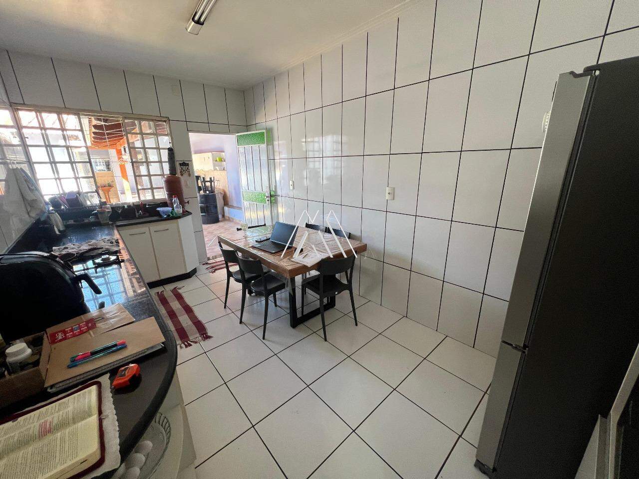 Casa à venda no Lourdes: 
