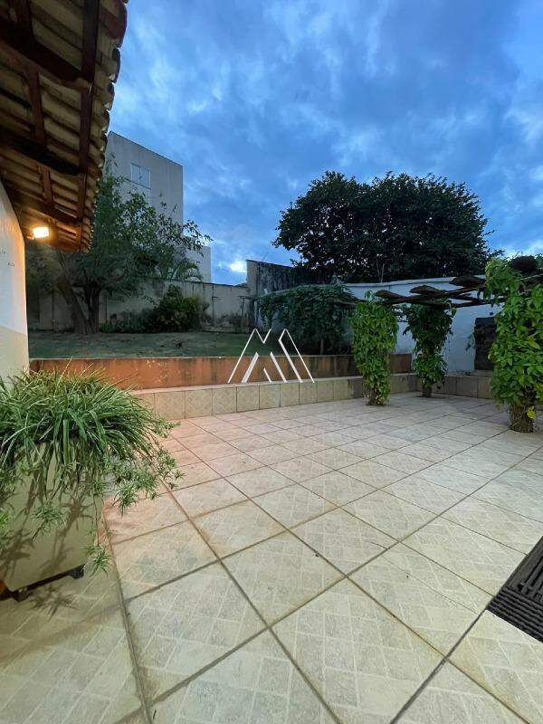 Casa à venda no Graças: 