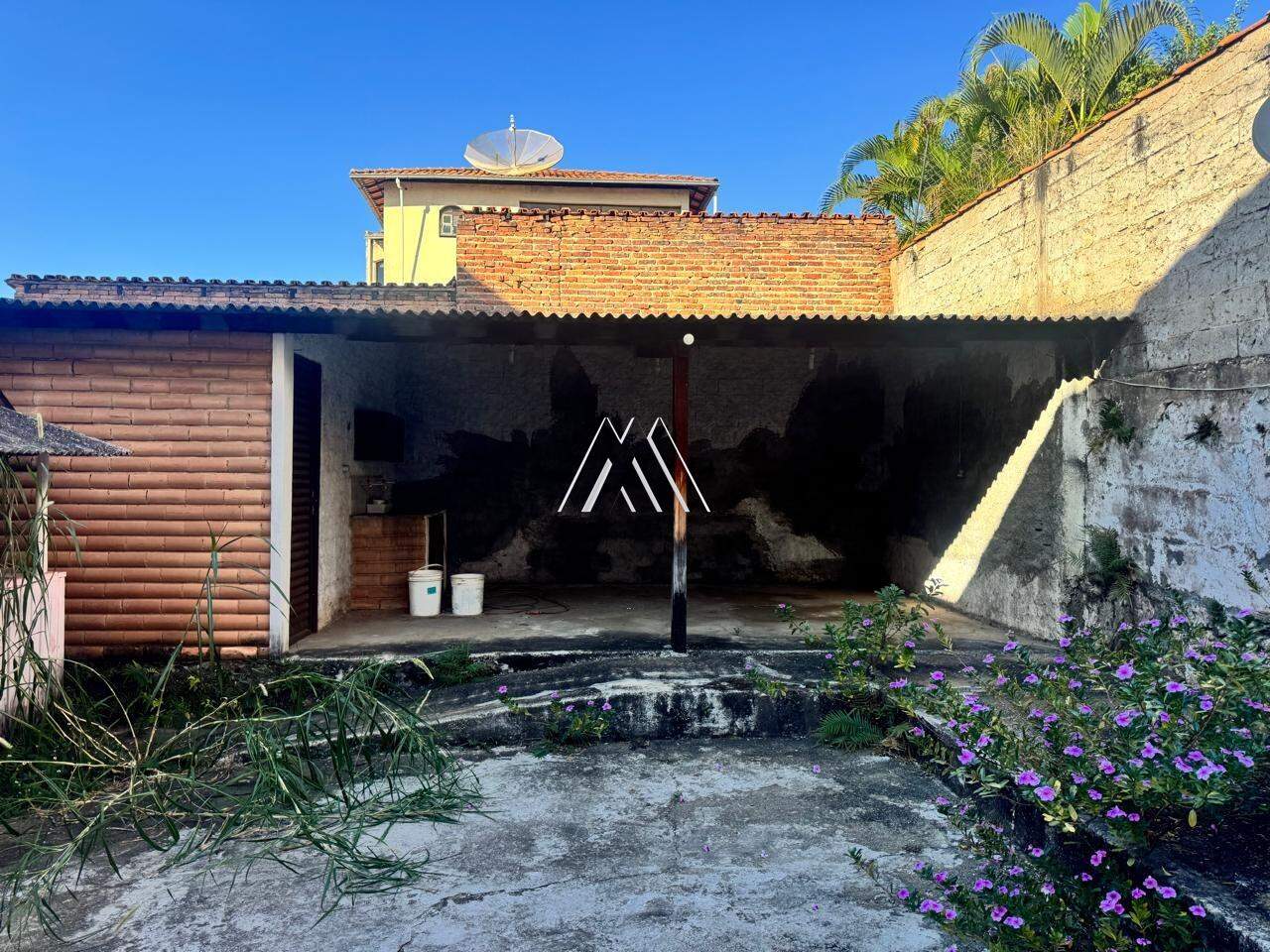 Casa à venda no Lourdes: 