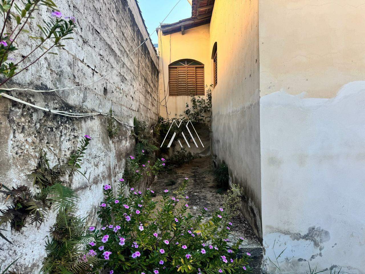 Casa à venda no Lourdes: 