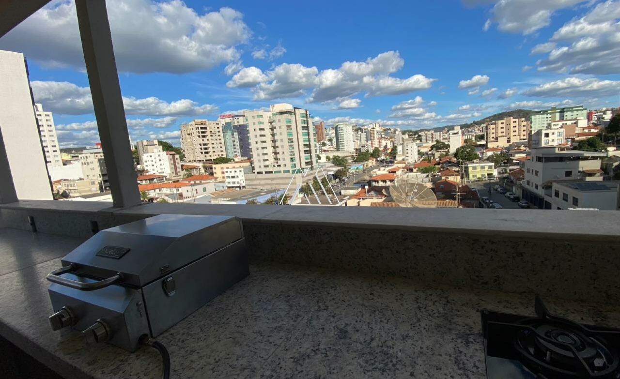 Cobertura à venda no Graças: 