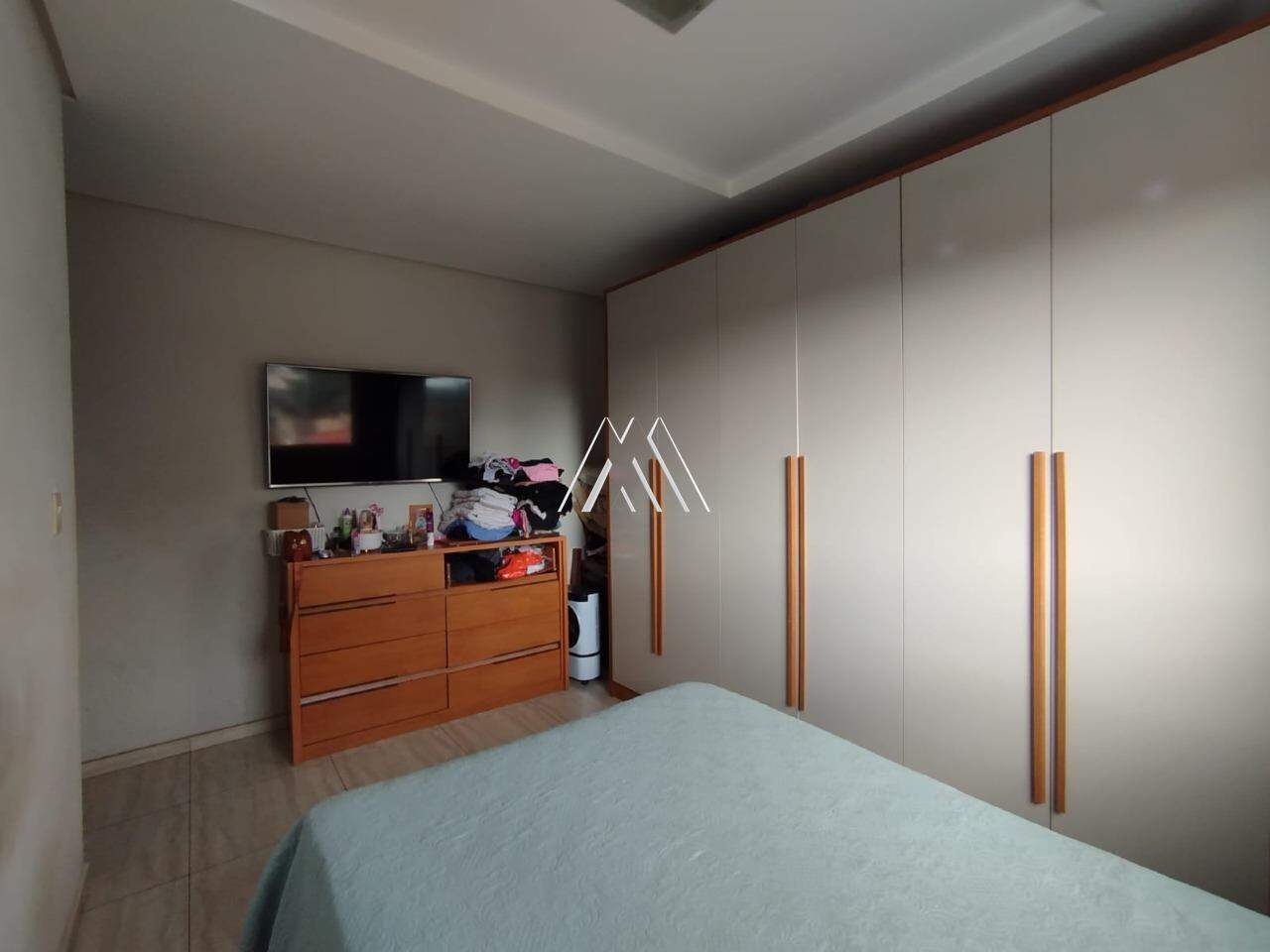Apartamento à venda no Parque Jardim: 