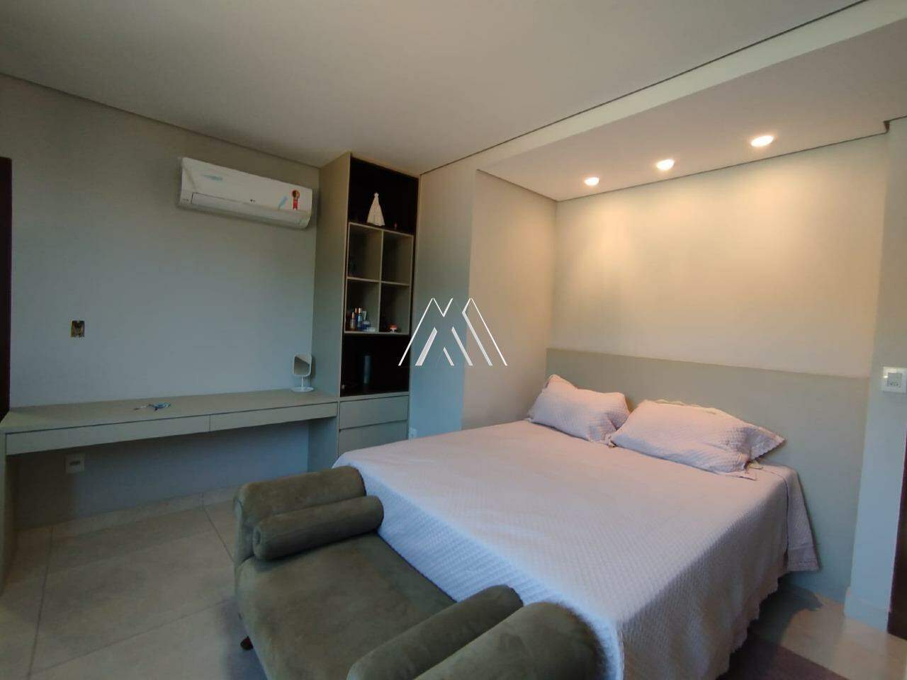 Casa à venda no Centenário: 