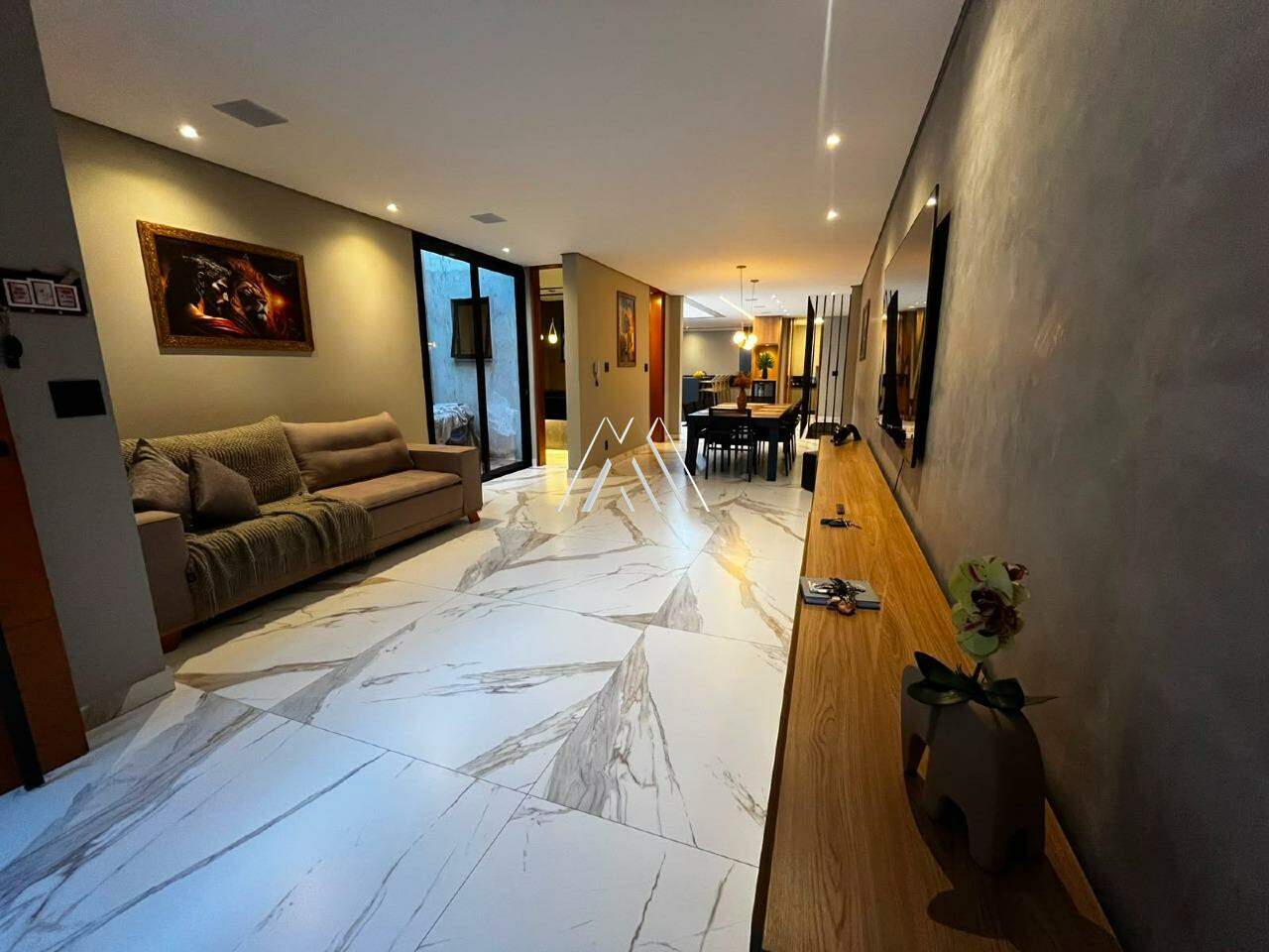 Casa à venda no Centenário: 