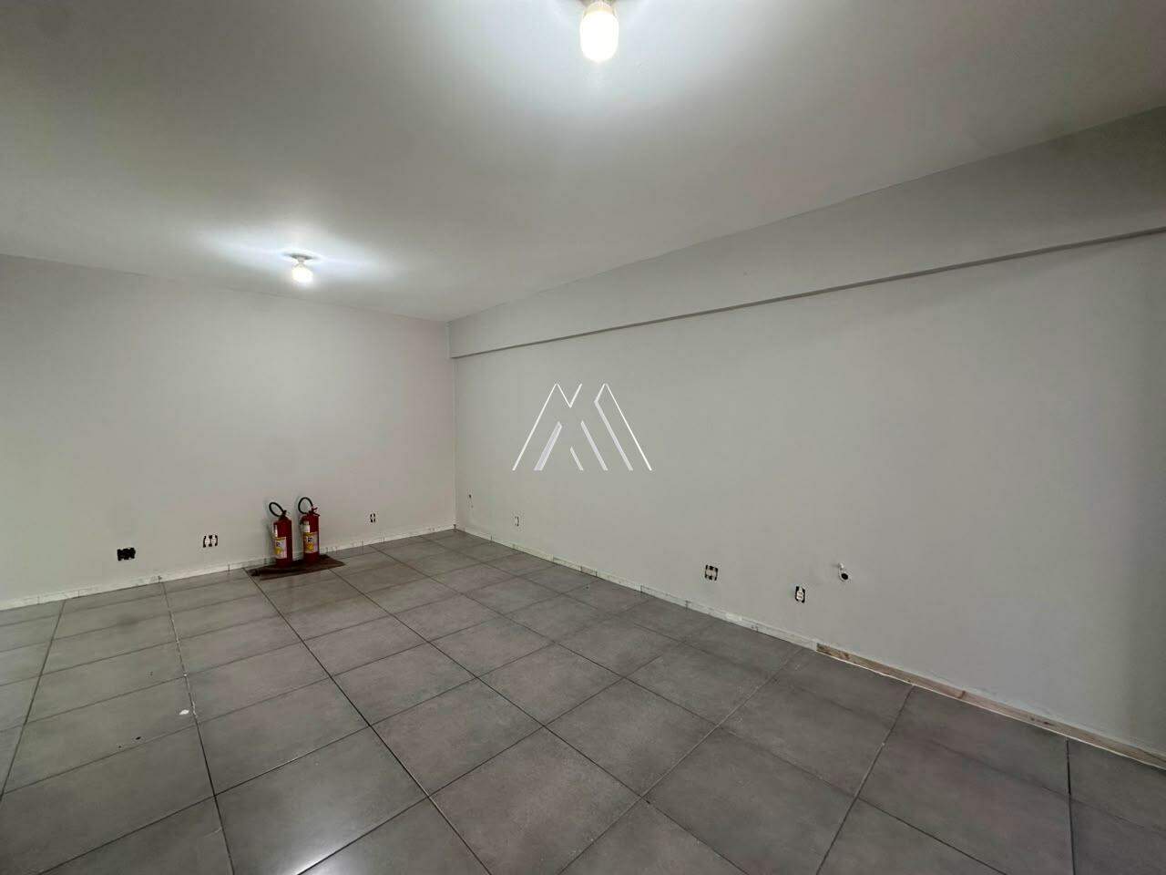 Loja para aluguel no Graças: 
