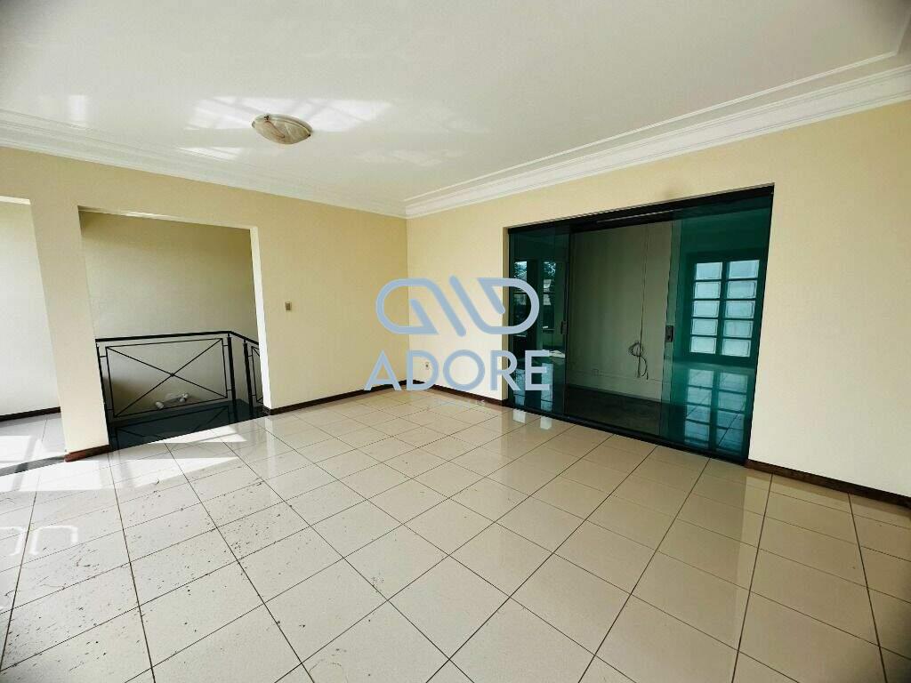 Casa de Condomínio à venda no Condomínio Fechado Hermenegildo Milioni: 