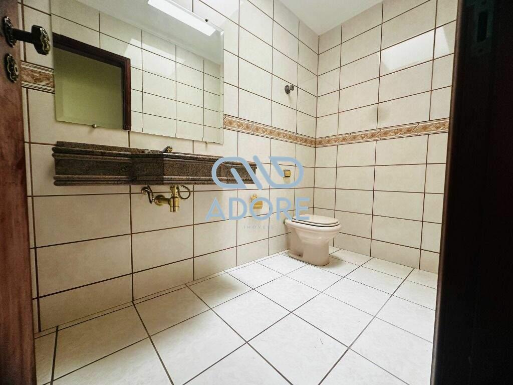 Casa de Condomínio à venda no Condomínio Fechado Hermenegildo Milioni: 