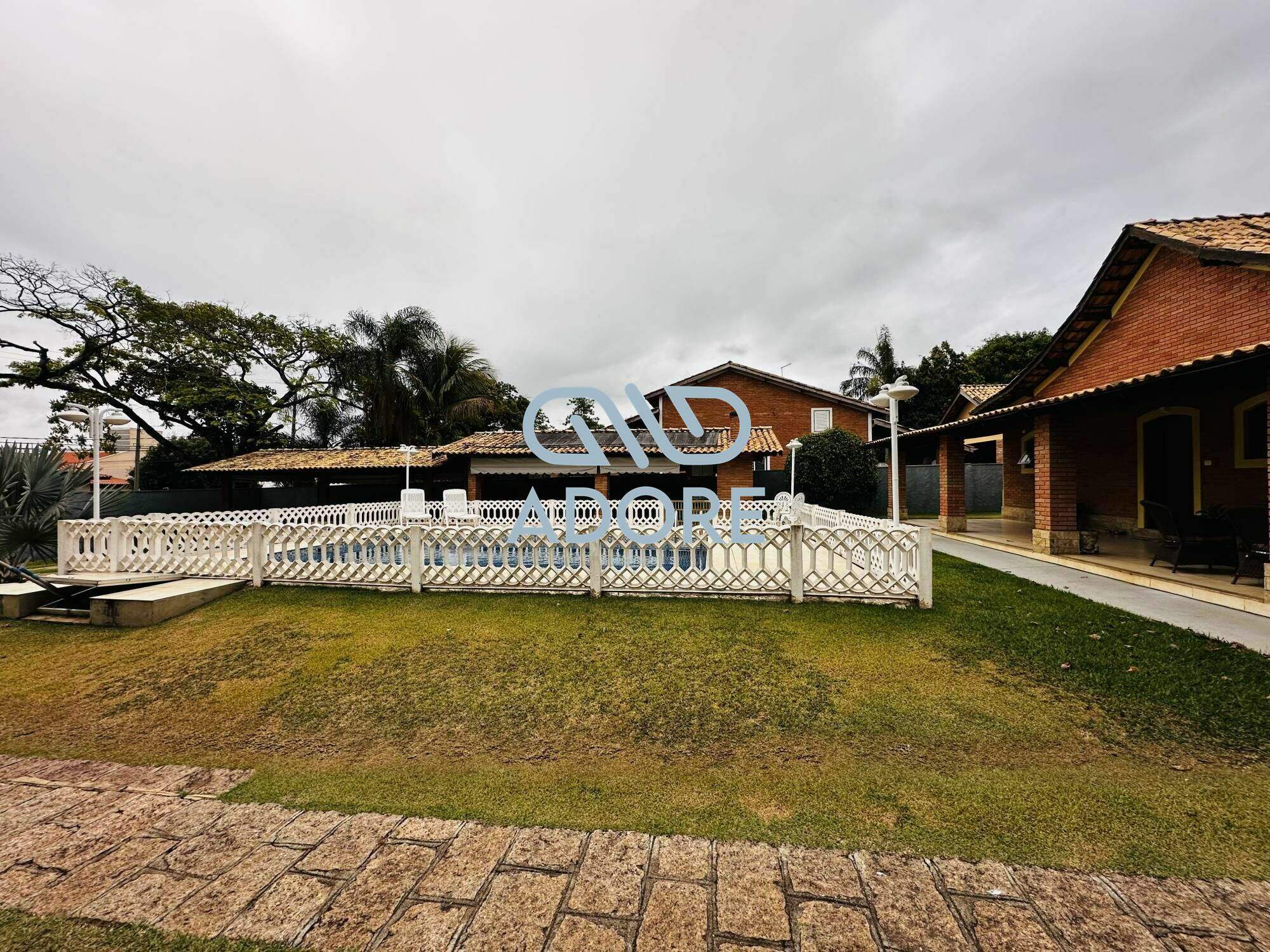 Casa de Condomínio à venda no Condomínio Fechado Village Haras São Luiz: