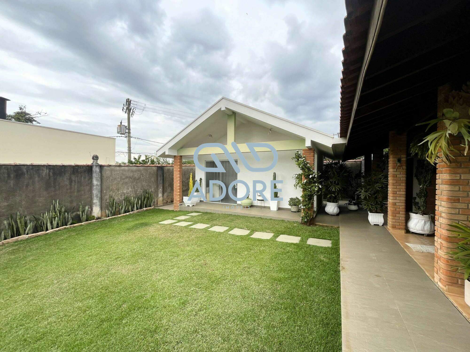Casa de Condomínio à venda no Condomínio Fechado Village Haras São Luiz: 