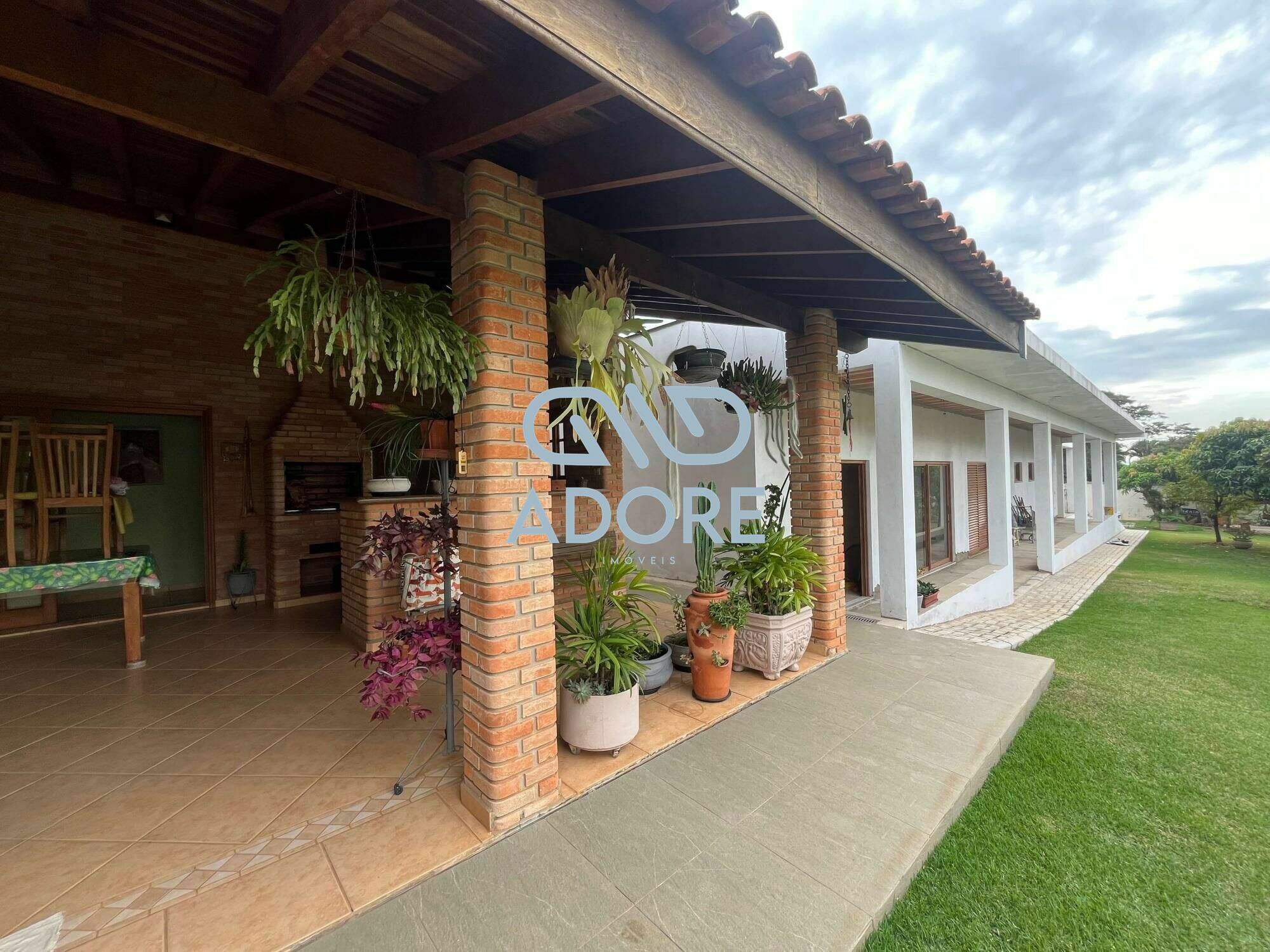 Casa de Condomínio à venda no Condomínio Fechado Village Haras São Luiz: 