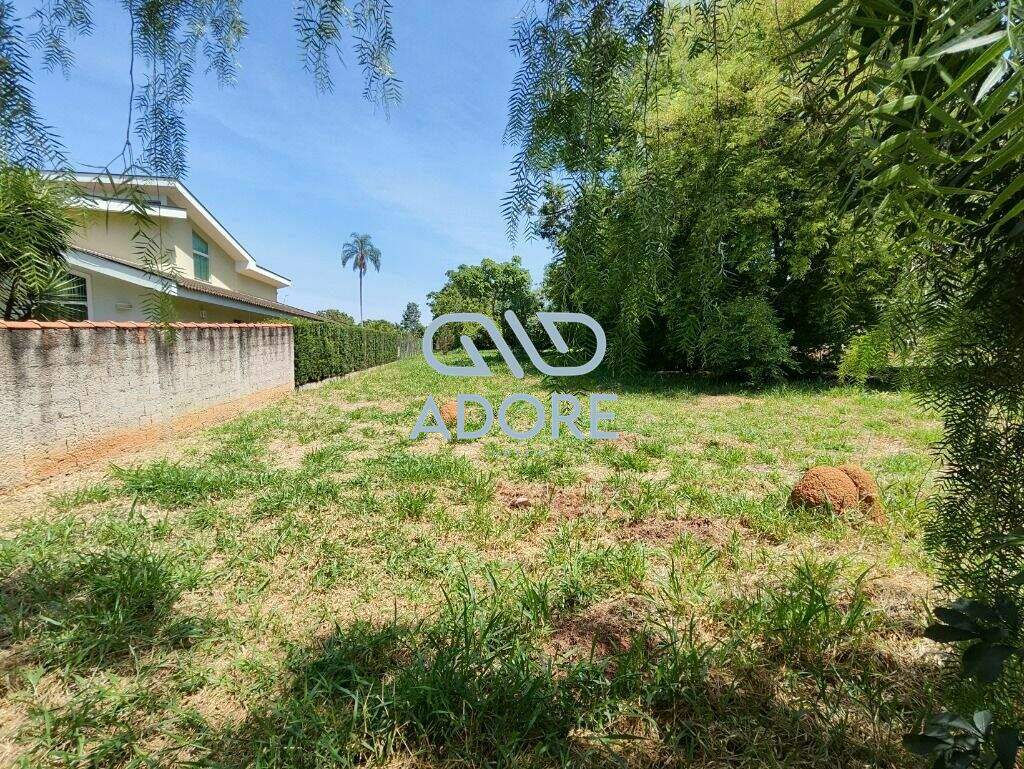 Terreno à venda no Condomínio Zuleika Jabour: 