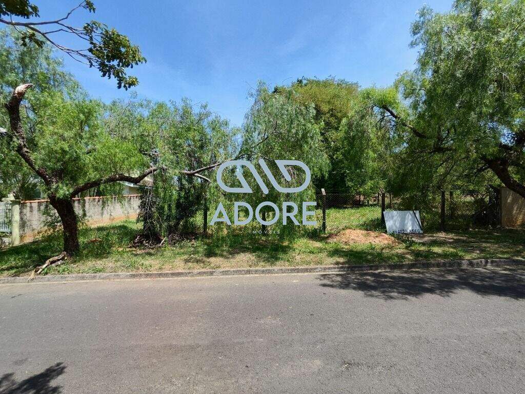 Terreno à venda no Condomínio Zuleika Jabour: 