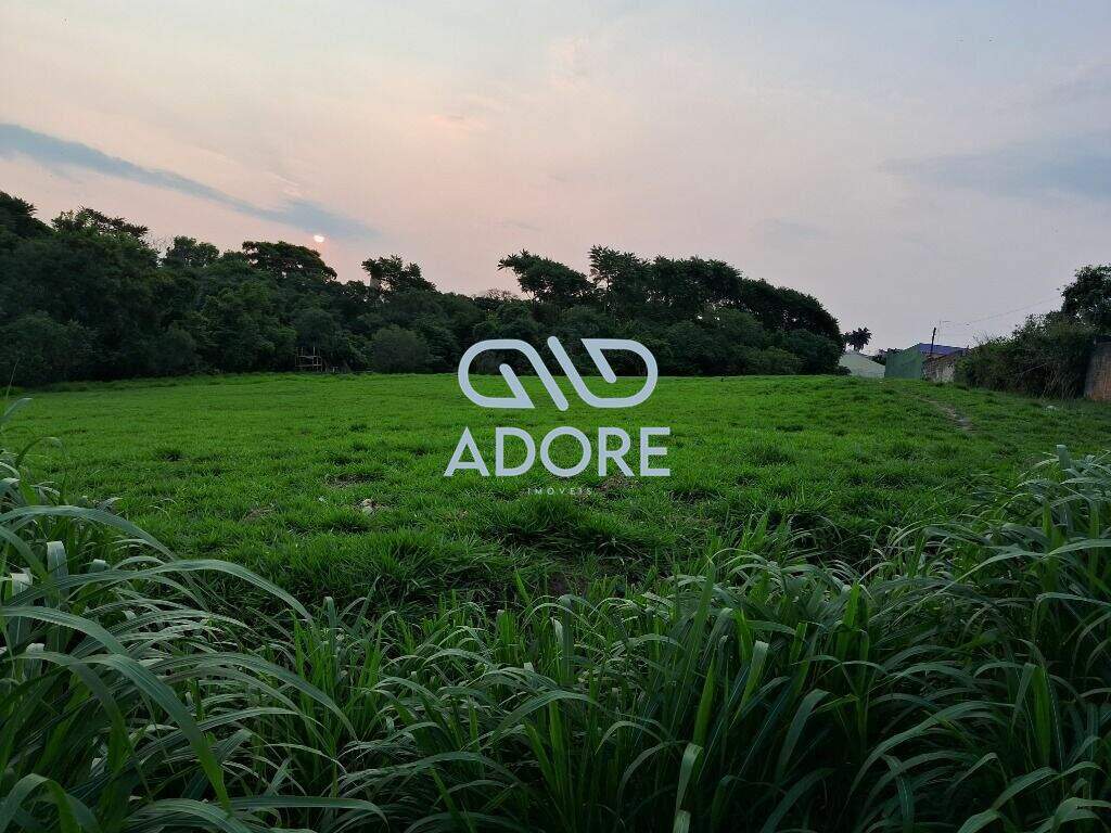 Área à venda no Jardim Celani: 