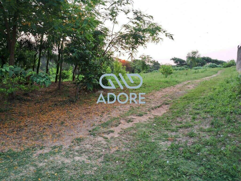 Área à venda no Jardim Celani: 
