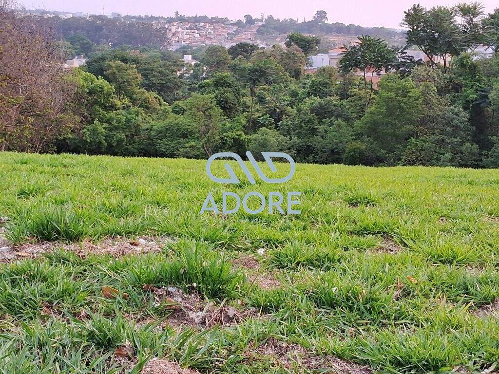 Área à venda no Jardim Celani: 