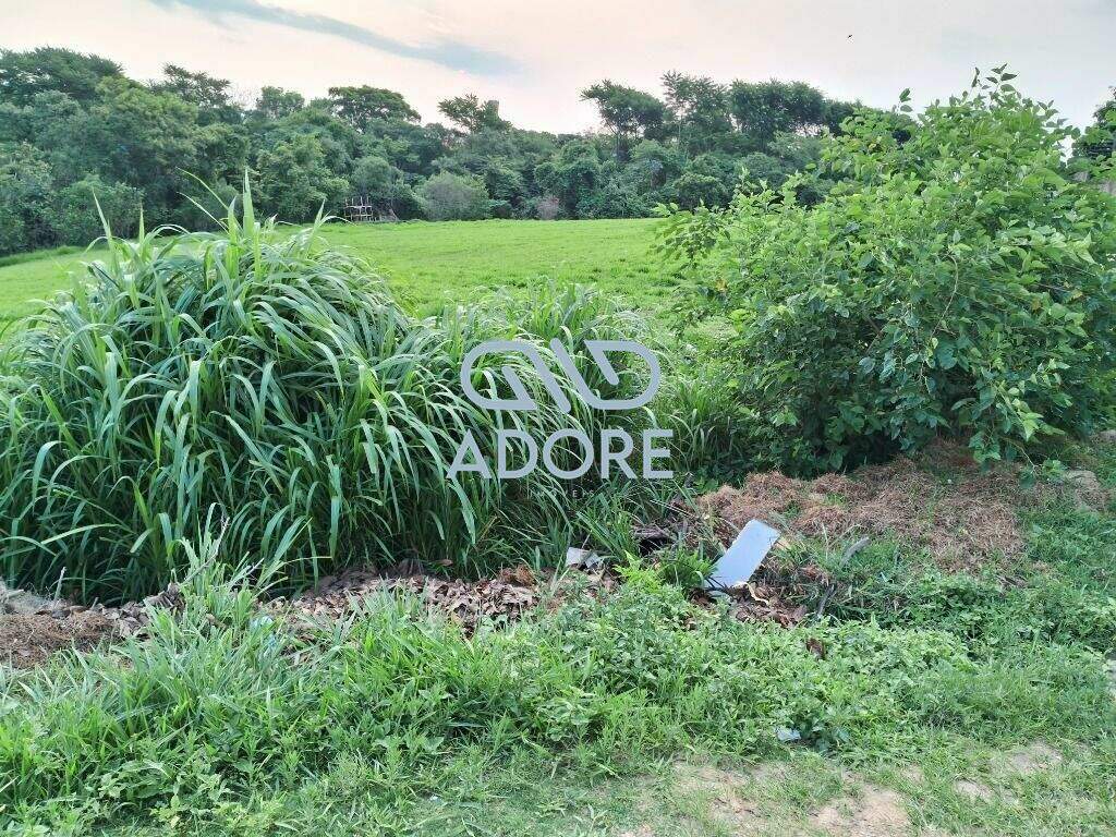 Área à venda no Jardim Celani: 