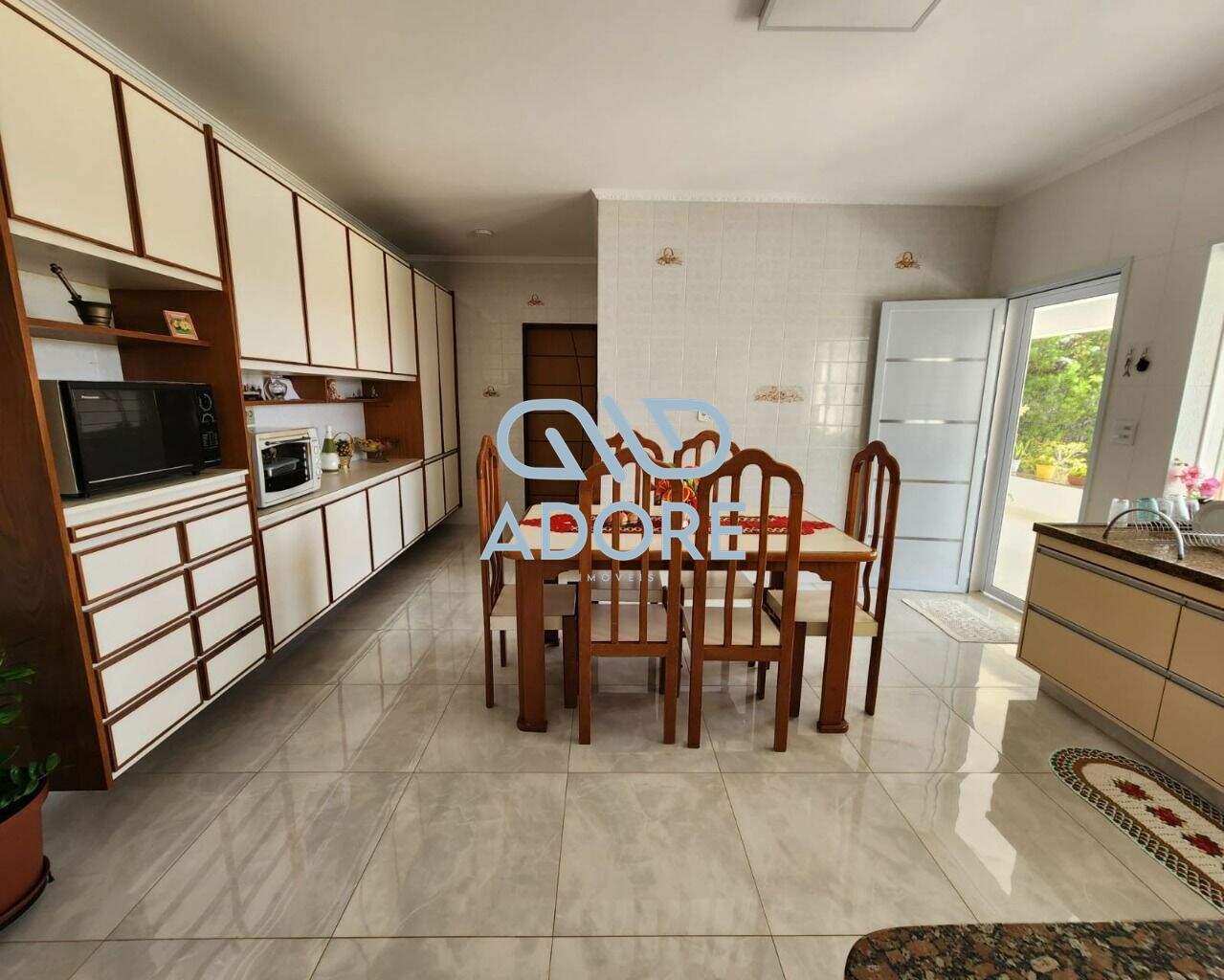 Casa de Condomínio à venda no Jardim das Nações: 