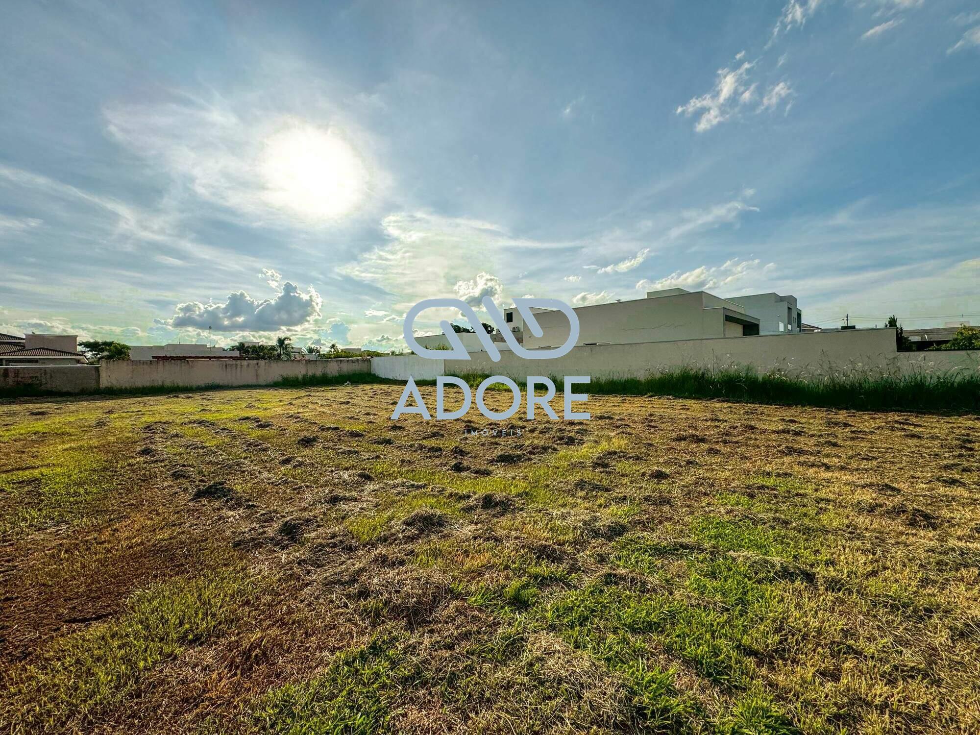 Terreno à venda no Condomínio Xapada Parque Ytu: 