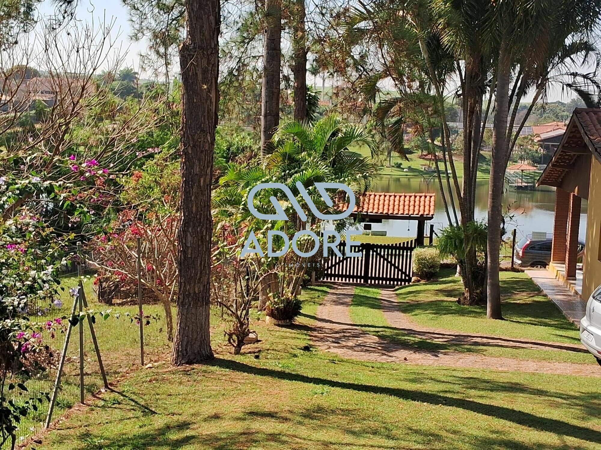 Casa de Condomínio à venda no Terras de Santa Rosa: 