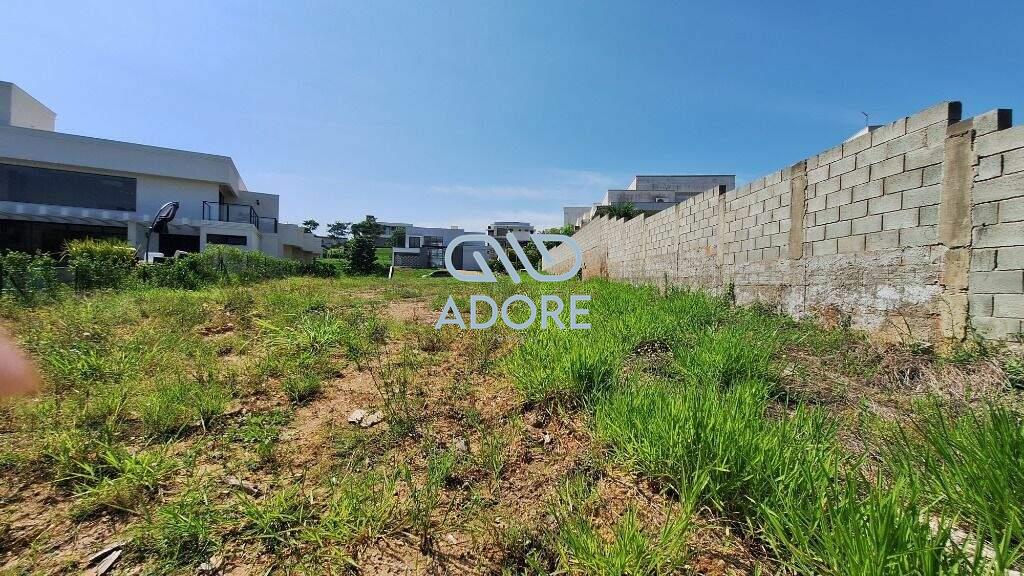 Terreno à venda no Condomínio Xapada Parque Ytu: 