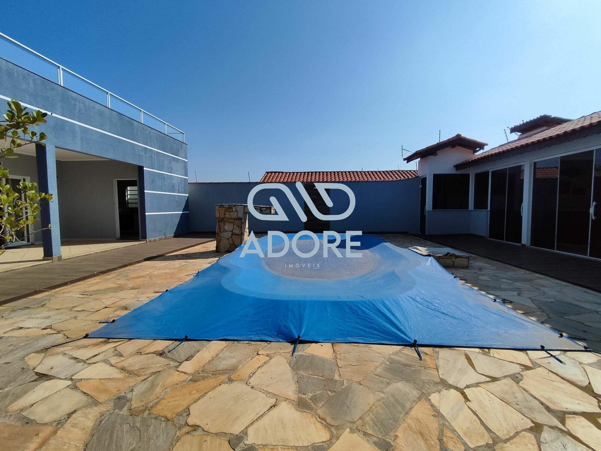 Casa de Condomínio à venda no Terras de Santa Rosa: 
