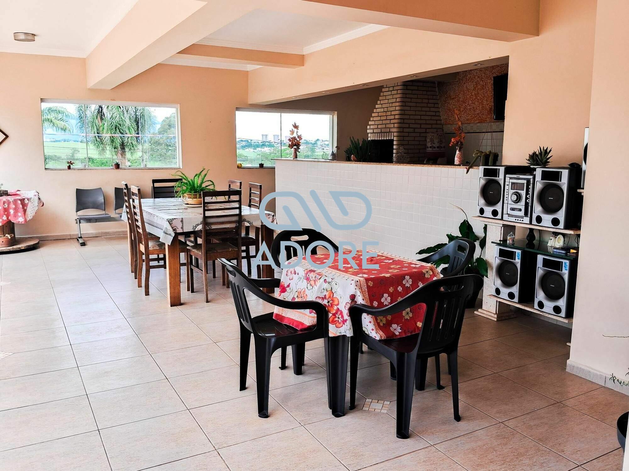 Casa de Condomínio à venda no Terras de Santa Rosa: 