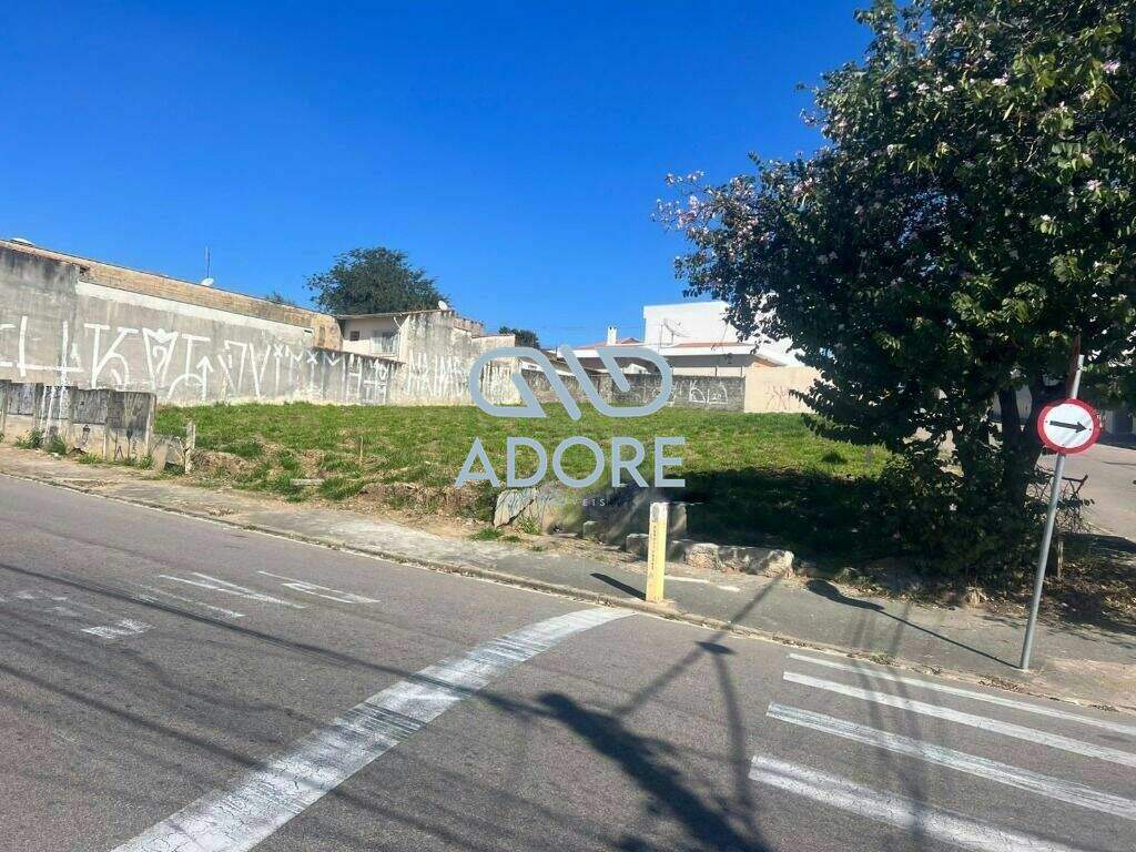 Terreno à venda no Vila Teixeira: 