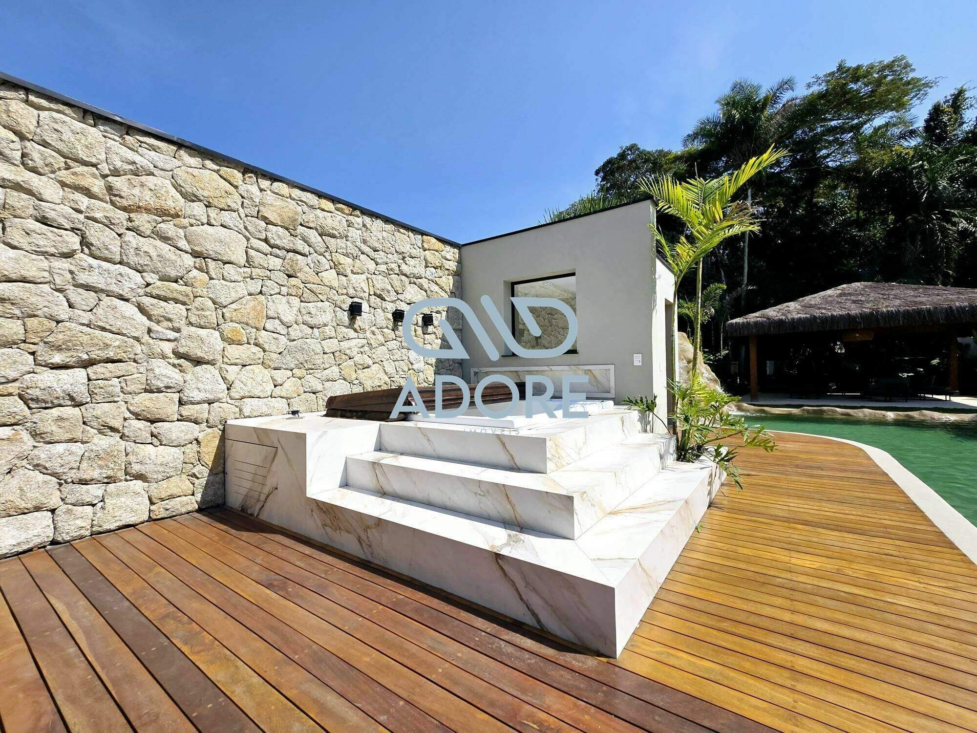 Casa de Condomínio à venda no Riviera de São Lourenço: 