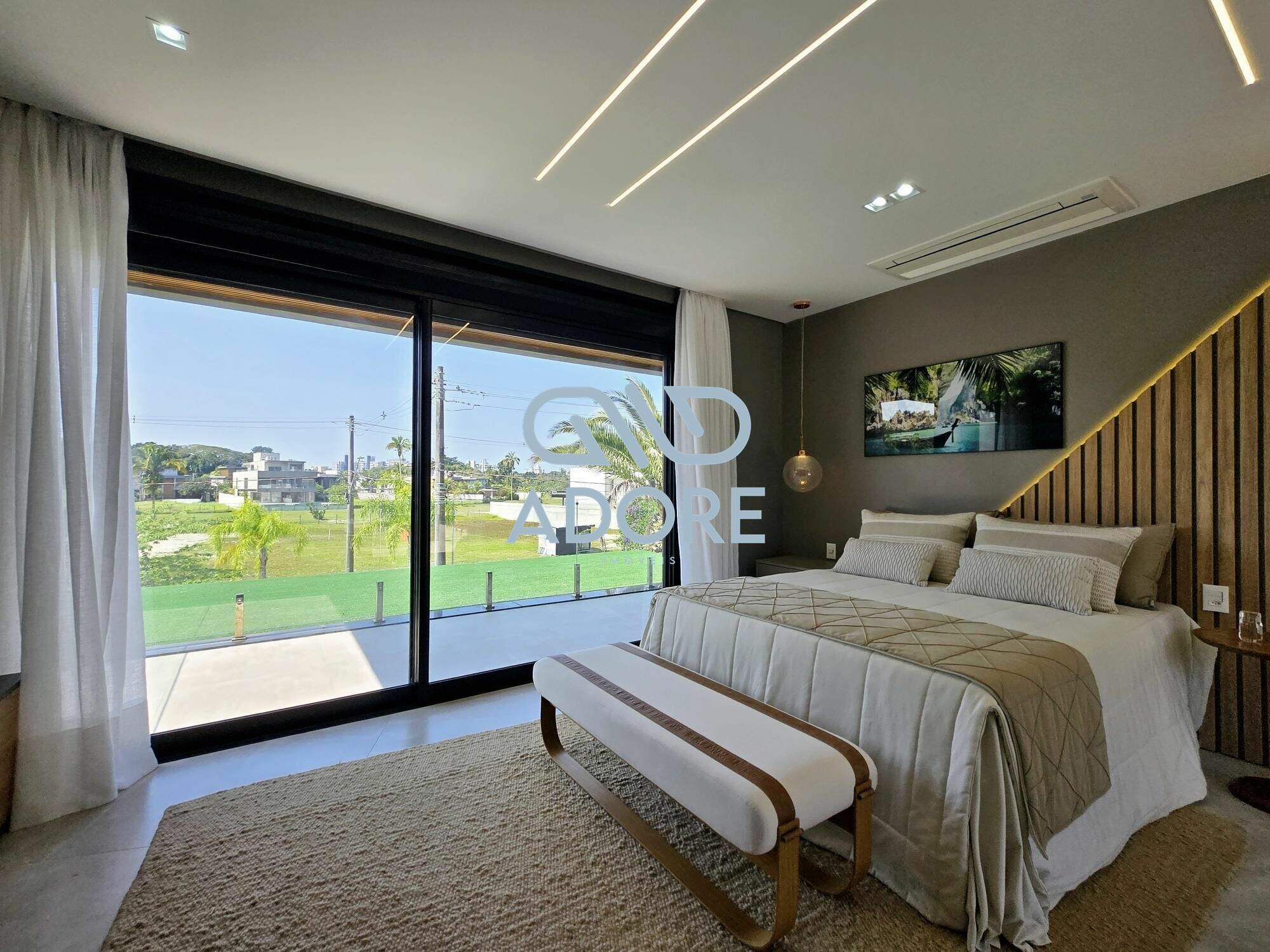 Casa de Condomínio à venda no Riviera de São Lourenço: 