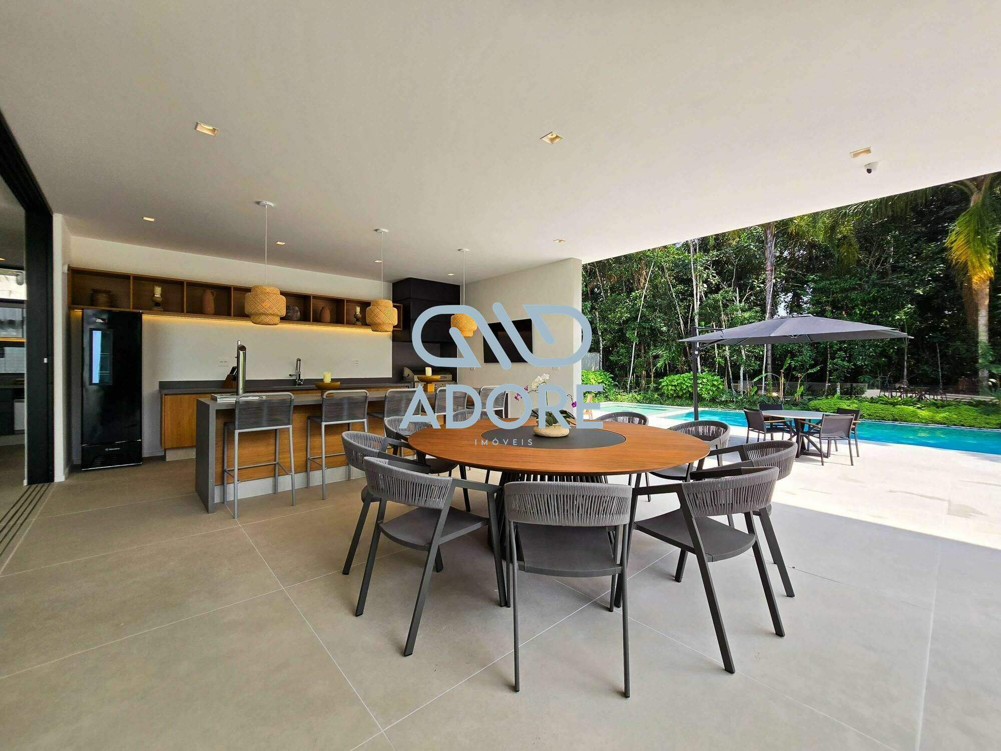 Casa de Condomínio à venda no Riviera de São Lourenço: 