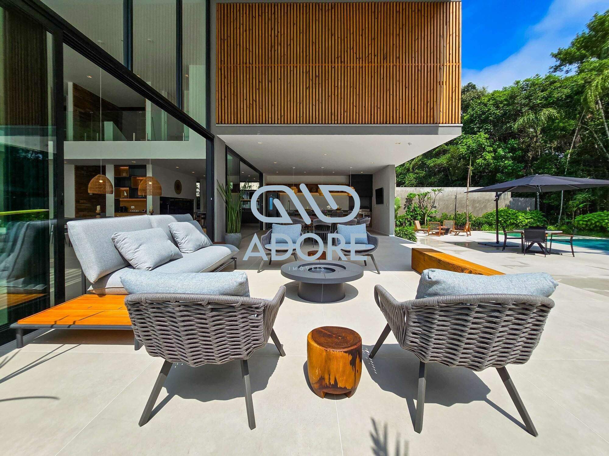Casa de Condomínio à venda no Riviera de São Lourenço: 