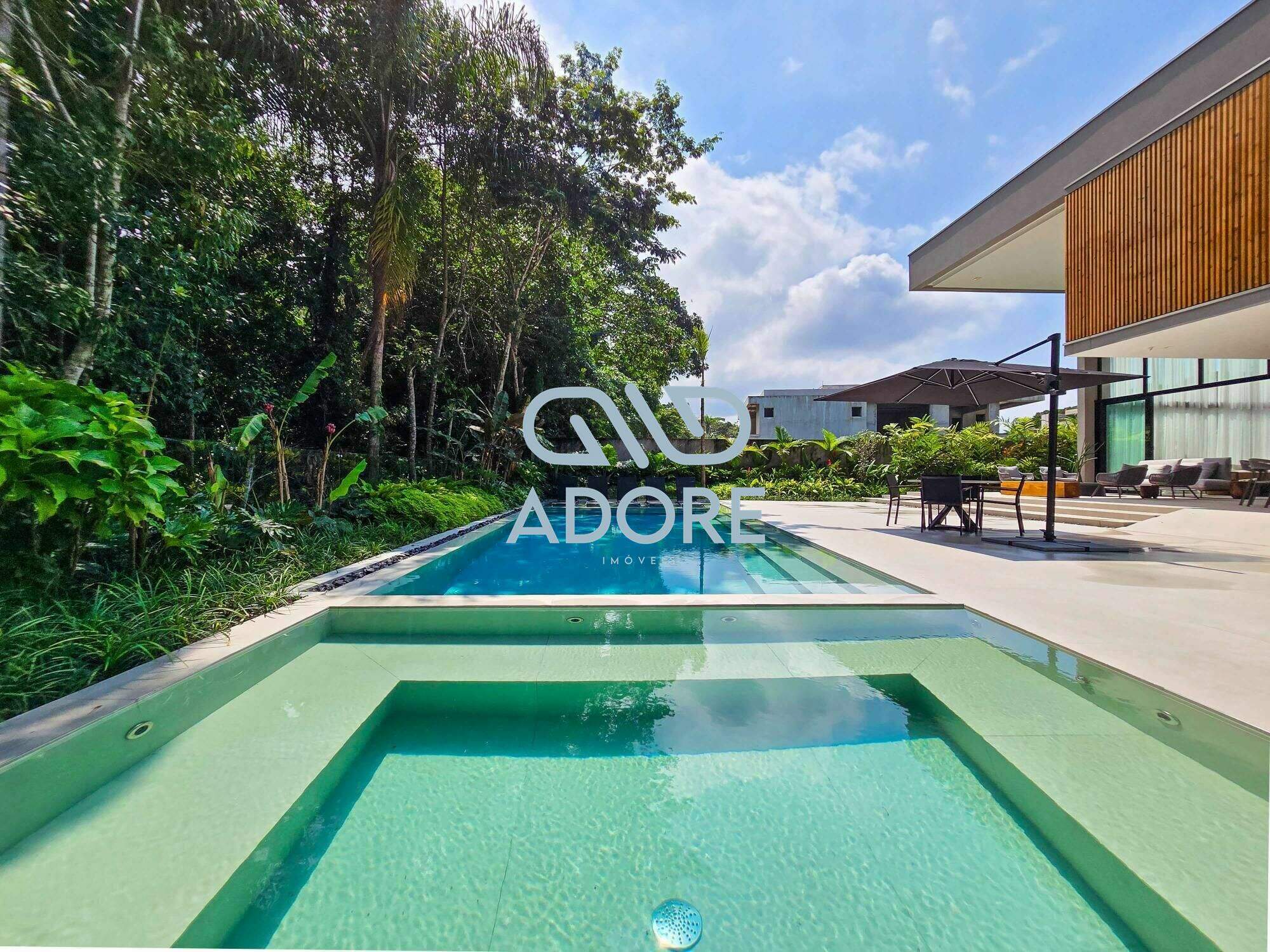 Casa de Condomínio à venda no Riviera de São Lourenço: 