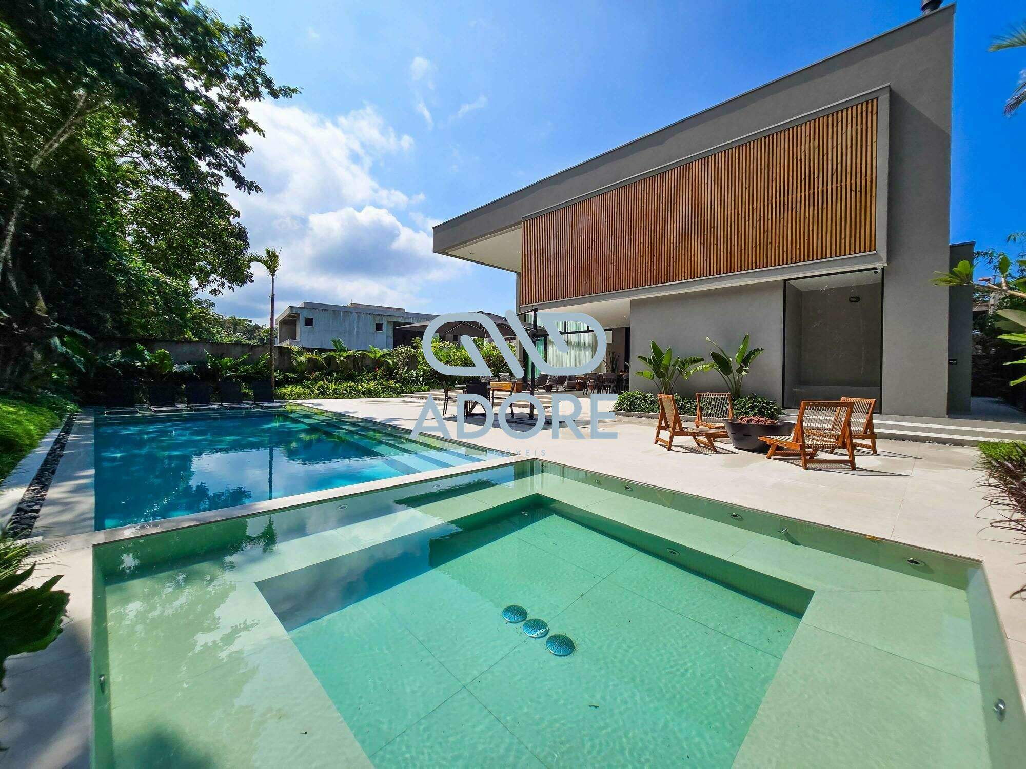 Casa de Condomínio à venda no Riviera de São Lourenço: 